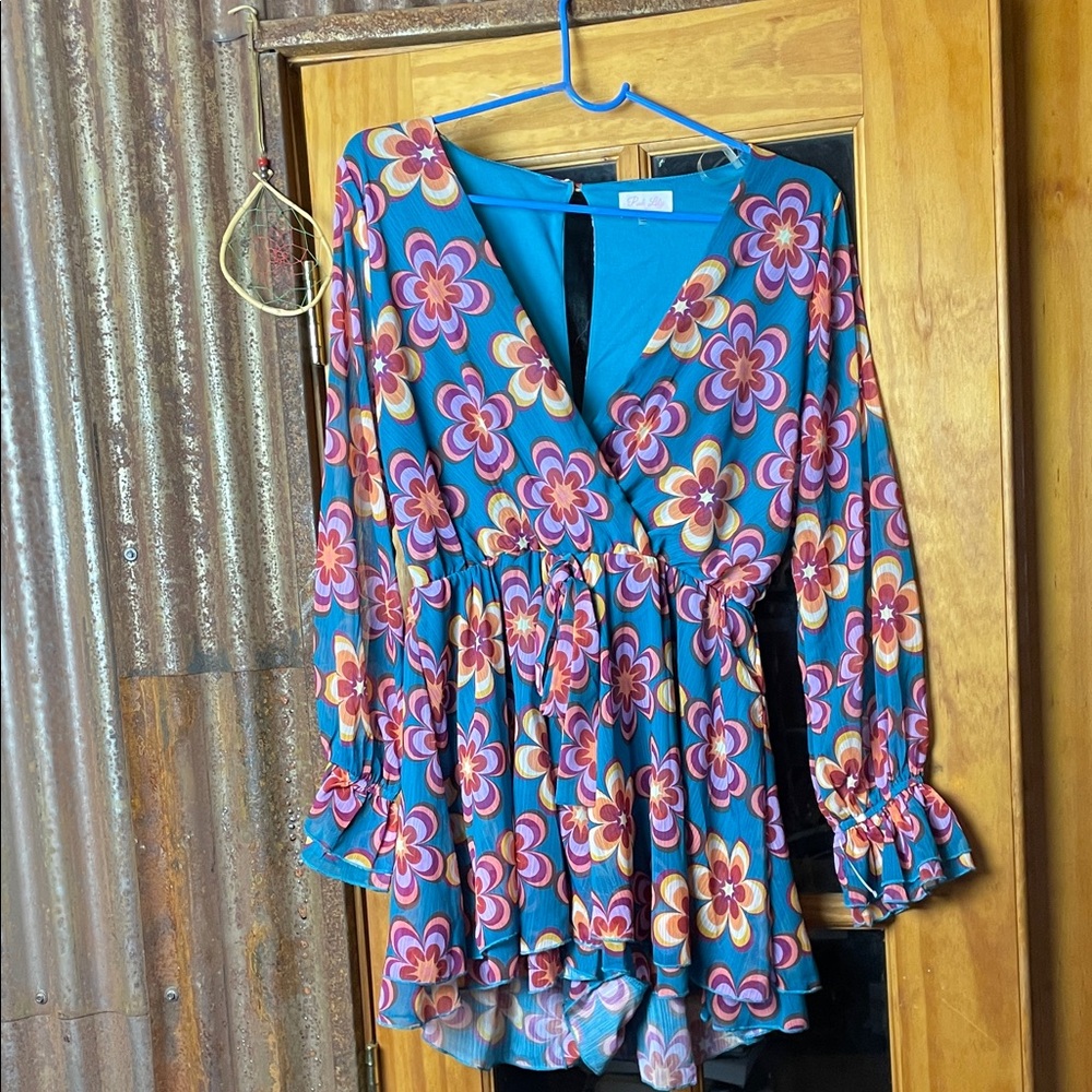 ROMPER ALERT! Pink Lily Multicolor Floral ROMPER, Size S